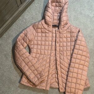 The North Face Pink Puffer Jacket with Hood Quilted Design size XS